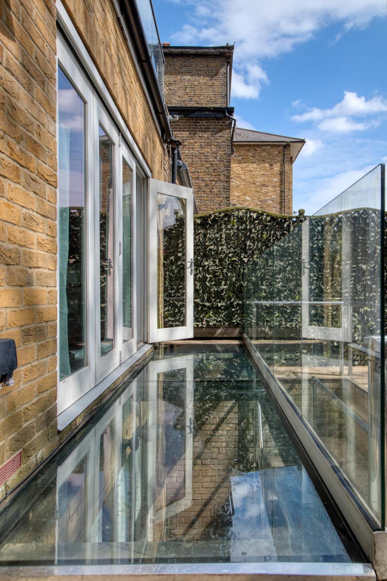 4 Bedroom House In Chiswick- Elegance & Serenity Londres